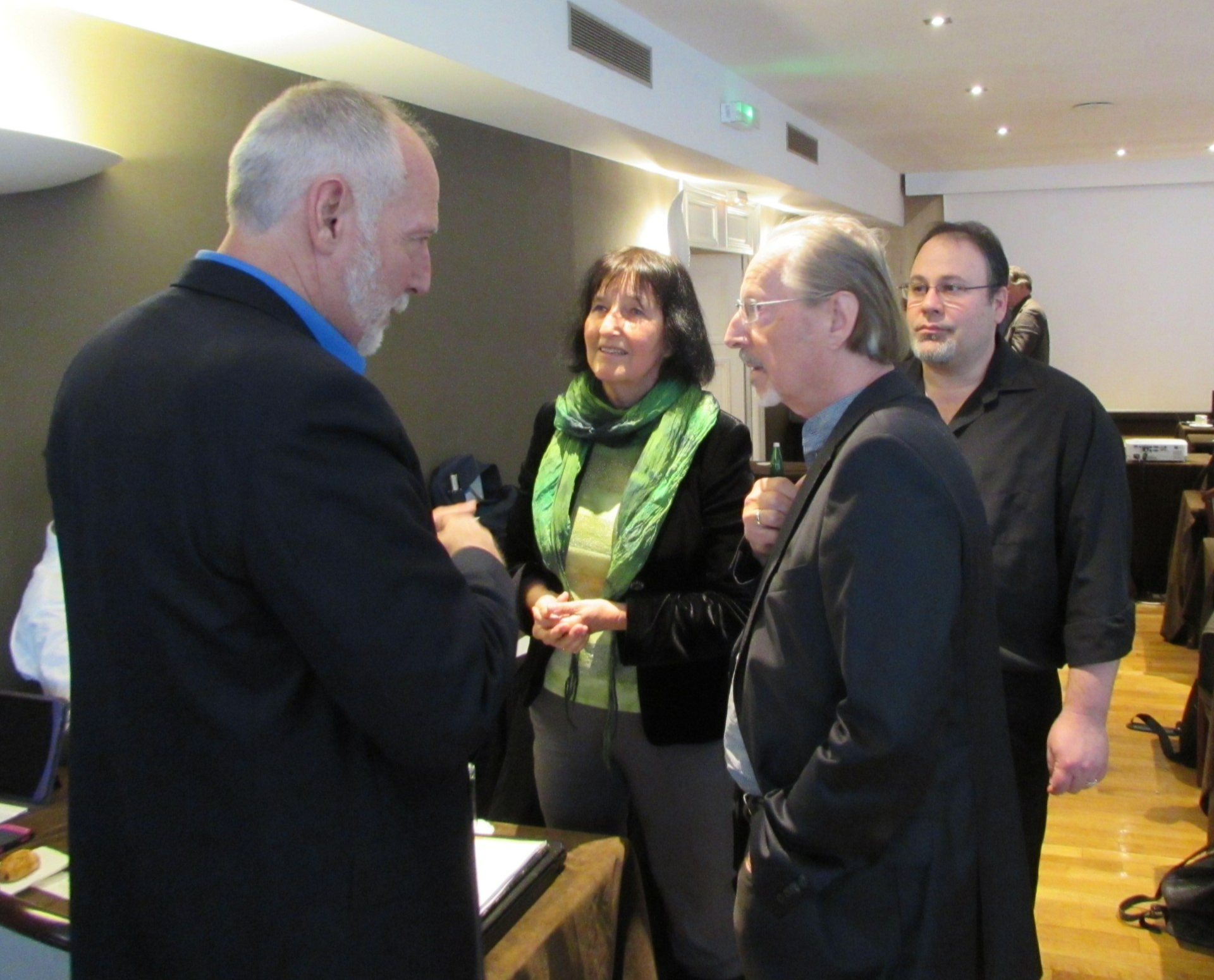 8ight Labs Founder Warren Hanchey Answering Questions after a Lecture in France